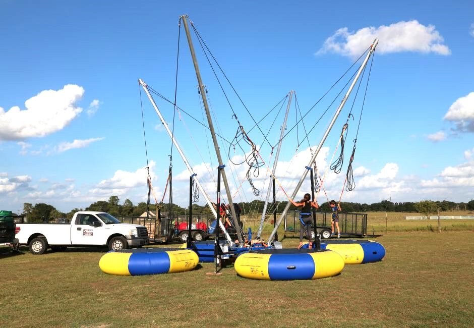 Банджі-трамплін на 4 місця