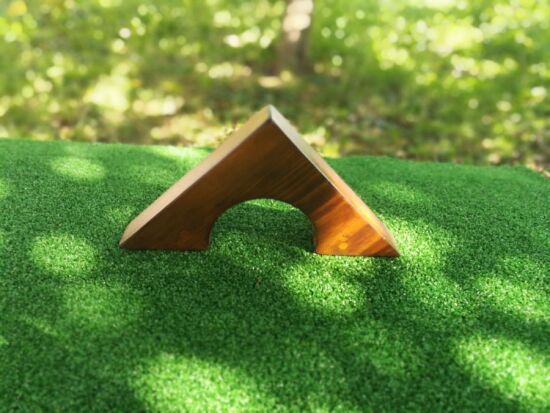 Перешкода для міні-гольфа трикутник з аркою 108 — фото 3