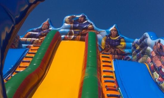 Надувна гірка Три богатирі — фото 3