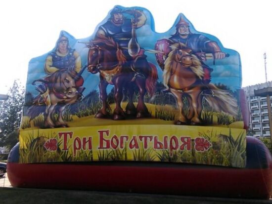 Надувна гірка Три богатирі — фото 5