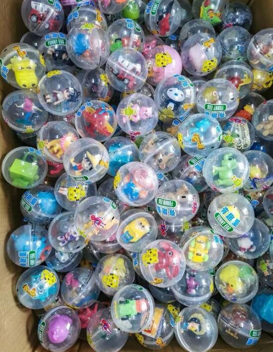 Фігурка-сюрприз у капсулі Premium Clear 75 мм — фото 1