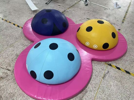 Ігровий модуль «Ladybug Steps» для дитячих ігрових зон — фото 1